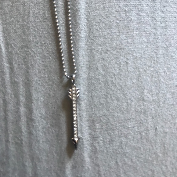 Micheal Kors Arrow Necklace - Picture 2 of 4